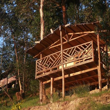 Amasiko Homestay Lake Bunyonyi Kabale ภายนอก รูปภาพ