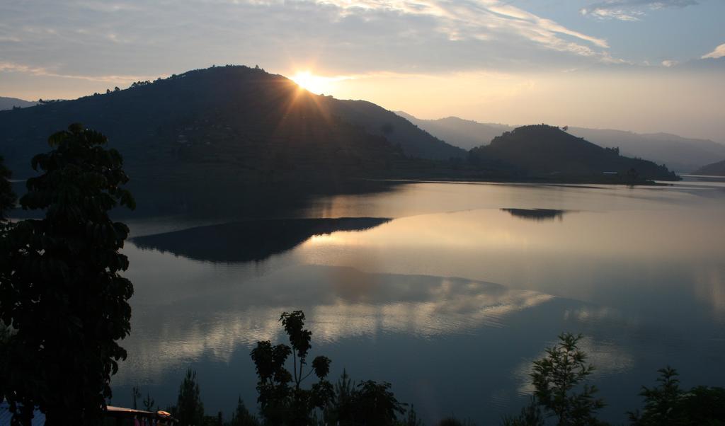 Amasiko Homestay Lake Bunyonyi Kabale ภายนอก รูปภาพ