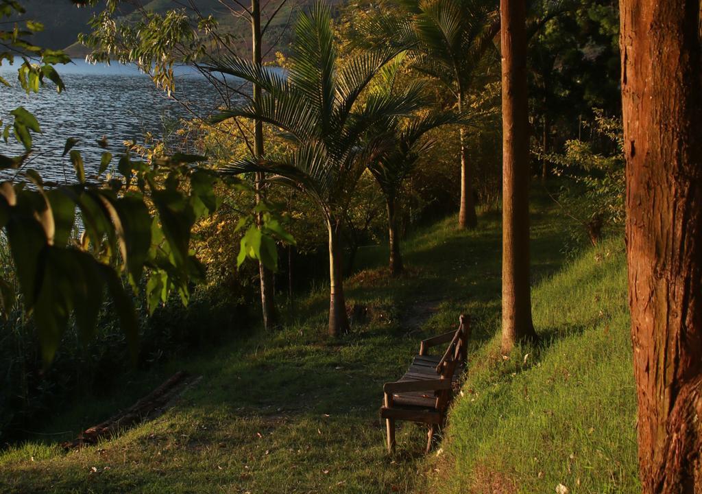 Amasiko Homestay Lake Bunyonyi Kabale ภายนอก รูปภาพ